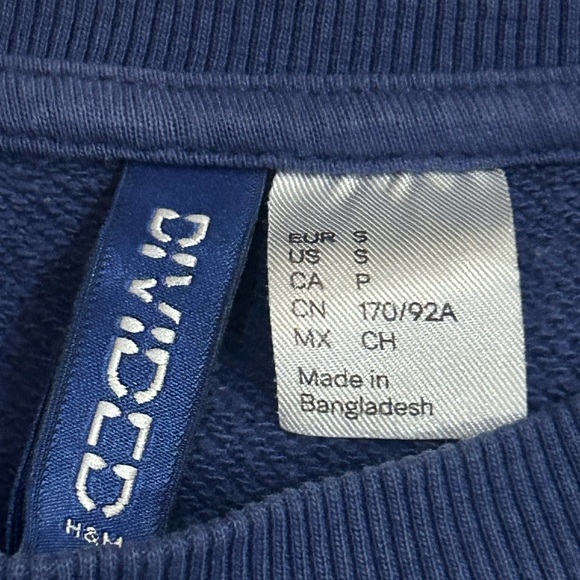 H&M Divided Blue Gray USA Graphic Crewneck Sweatshirt Pullover Size Small - Picture 6 of 6